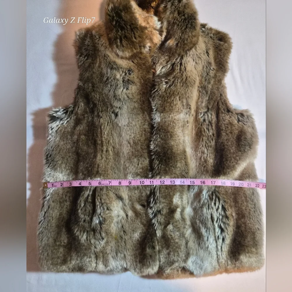 ​Neiman Marcus x Imposter Faux Fur Vest | Brown Tan Animal Friendly | Size L - Picture 6 of 8
